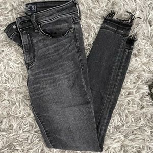 ABERCROMBIE Harper Low Rise Skinny Jeans Black